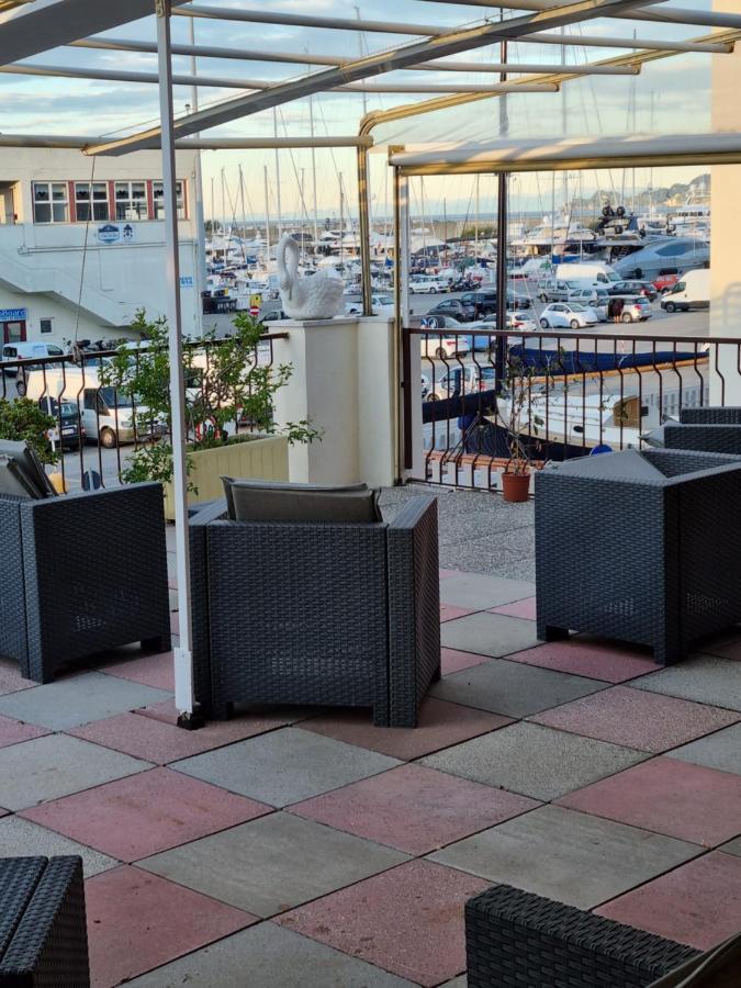 Albergo Stella Di Mare 라바냐 외부 사진
