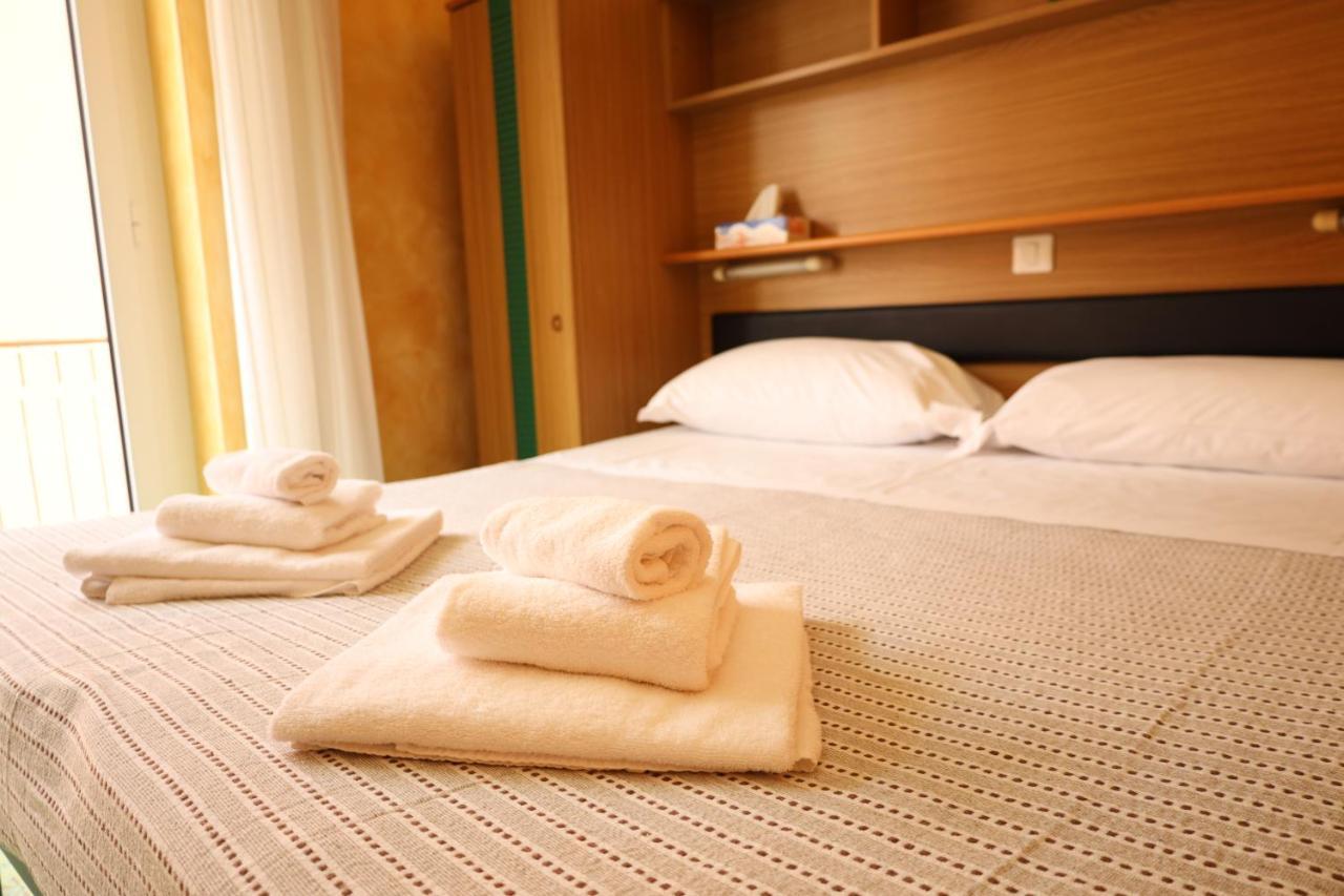 Albergo Stella Di Mare 라바냐 외부 사진