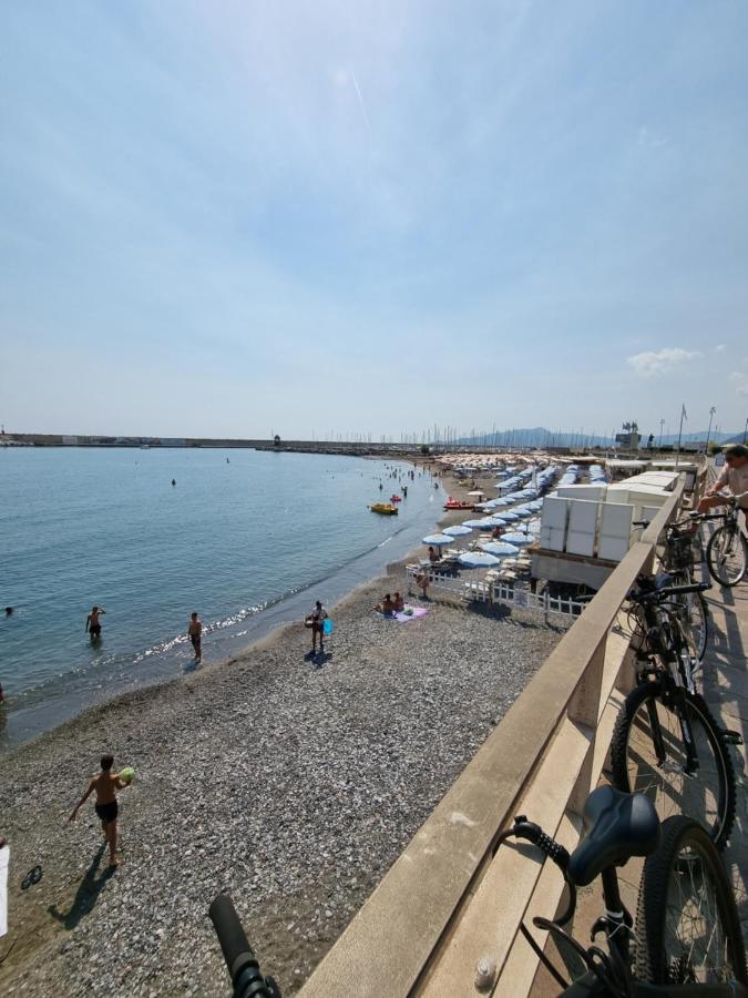 Albergo Stella Di Mare 라바냐 외부 사진