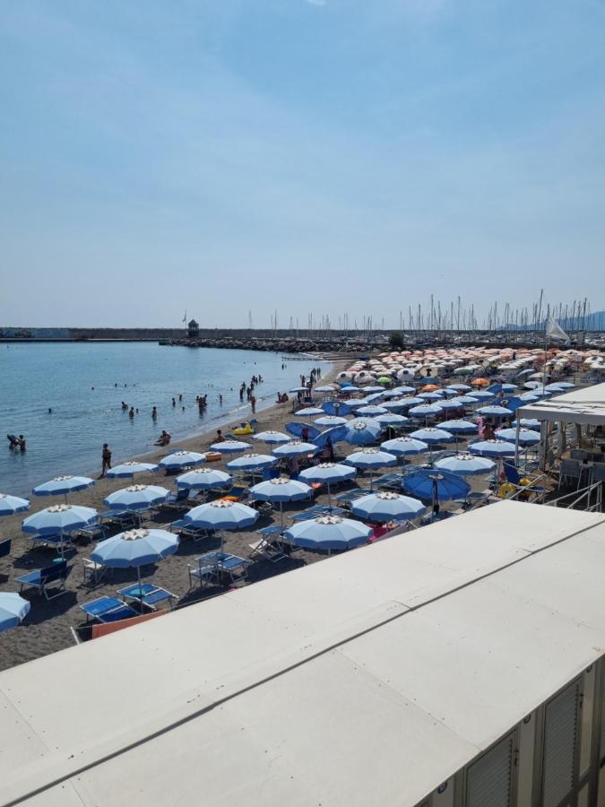 Albergo Stella Di Mare 라바냐 외부 사진